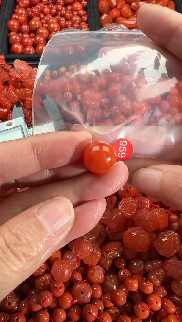 【闪购商品】南红玛瑙颈饰未镶嵌1