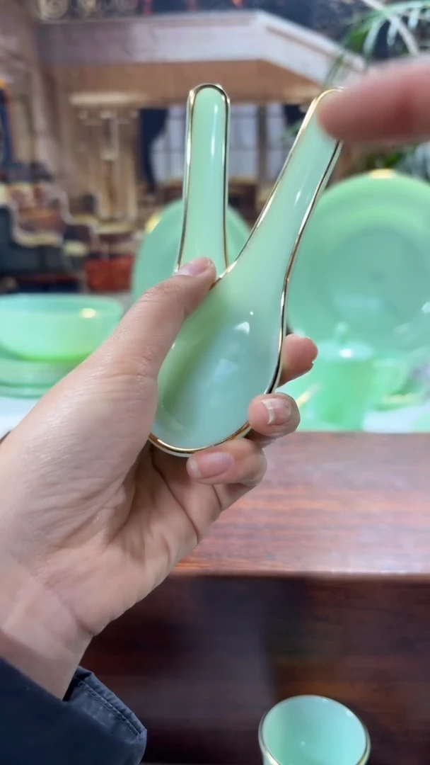 【闪购商品】..... 小汤勺玉瓷6个  【贝美】