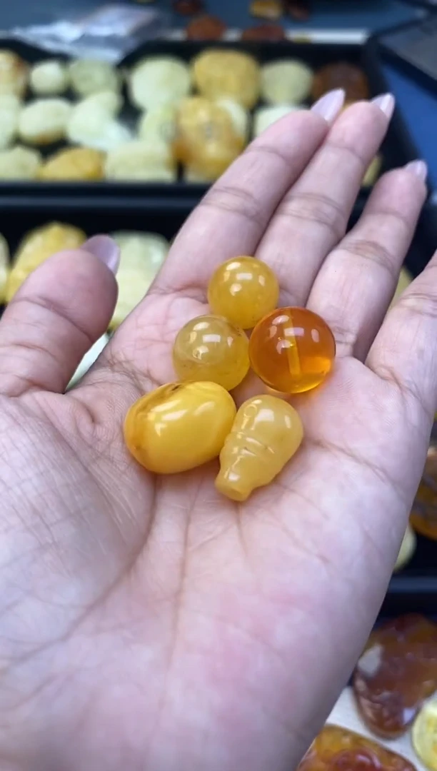 未镶嵌琥珀裸石天然琥珀蜜蜡