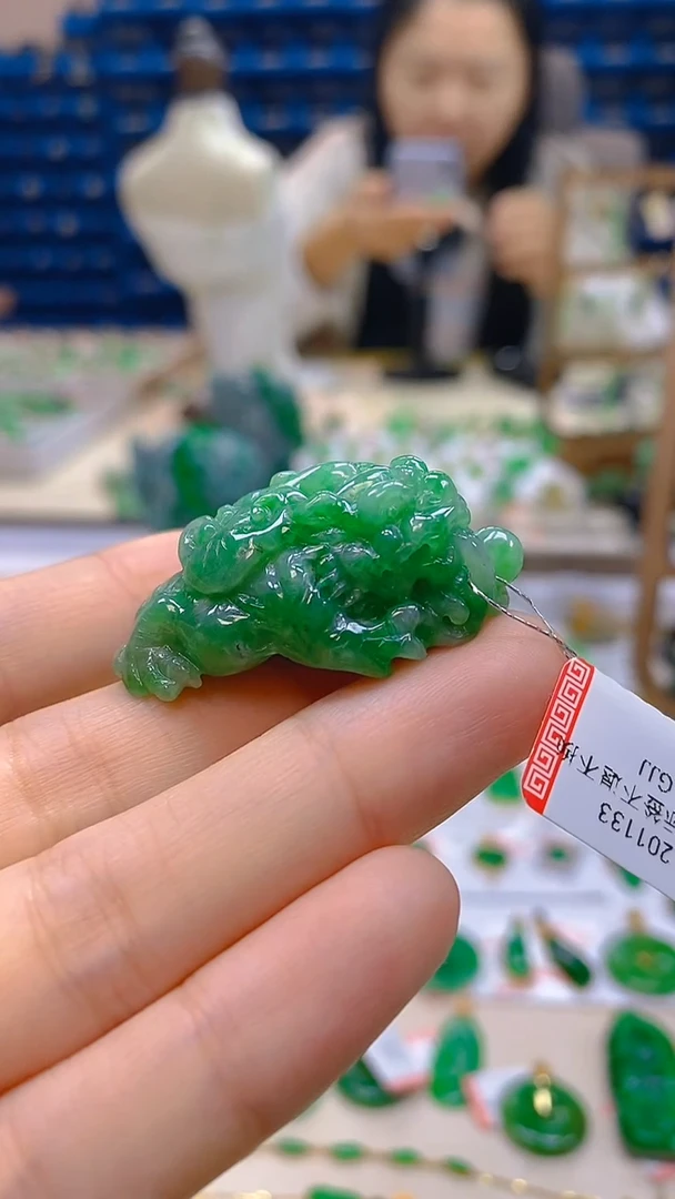 颈饰未镶嵌翡翠新号开播 全场乱卖