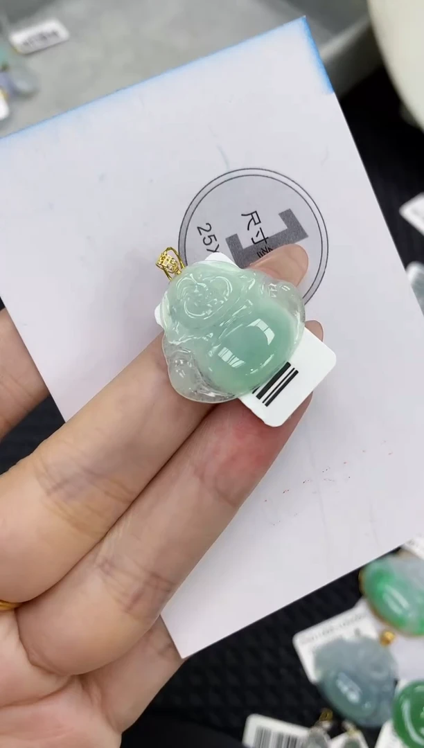 颈饰18K金镶嵌翡翠11111111111