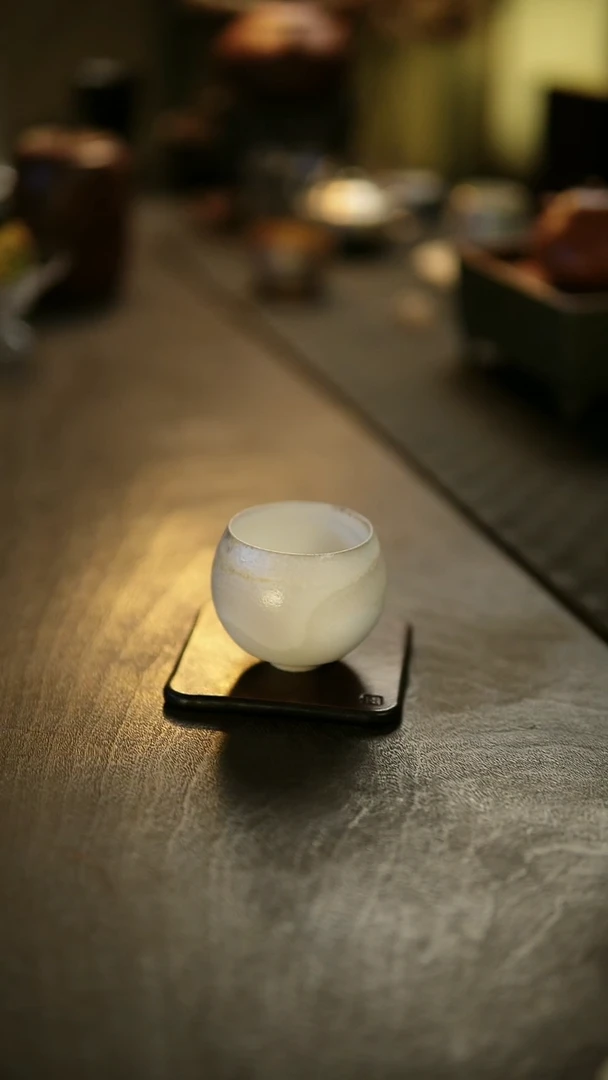 阿眠      耿道锦柴烧玉泥蛋杯