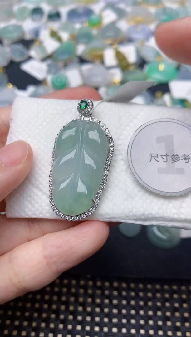 颈饰银S925镶嵌翡翠天然缅甸A货翡翠