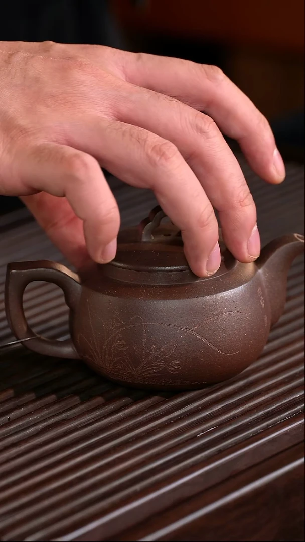茶壶紫砂怡然—田大伟·范家