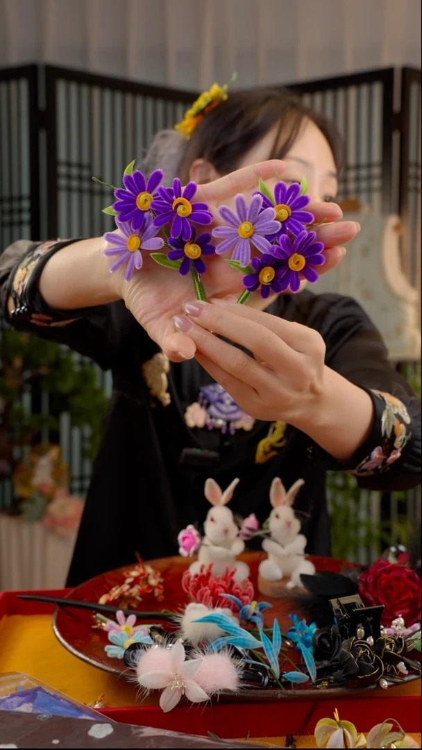 刺绣非遗苏绣绒花 边夹