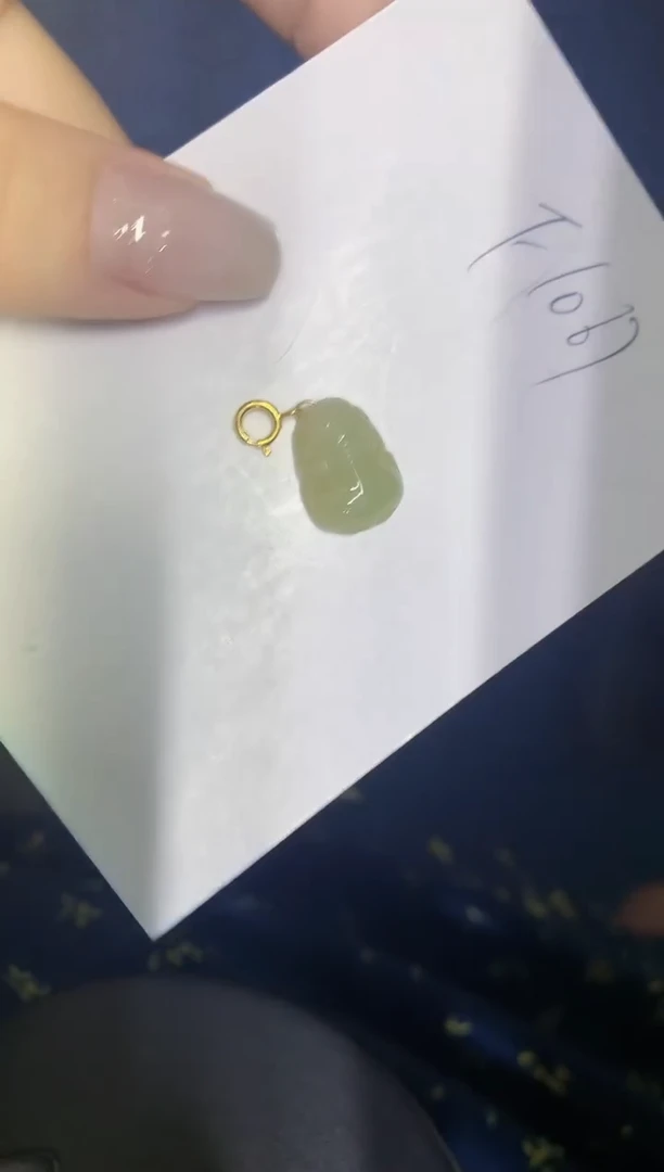 翡翠未镶嵌颈饰缅甸天然翡翠A货