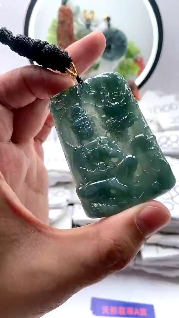 【闪购商品】翡翠颈饰未镶嵌大势至【品质一般能接受再拍】