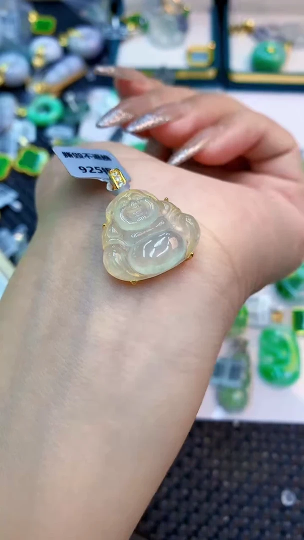 颈饰未镶嵌翡翠1