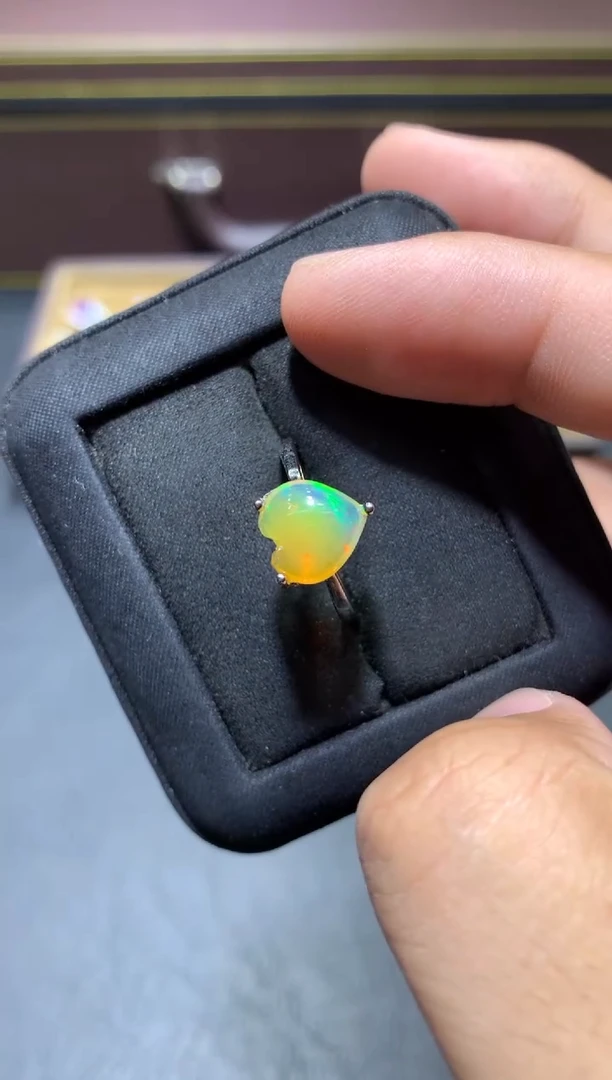 未镶嵌欧泊戒指P15