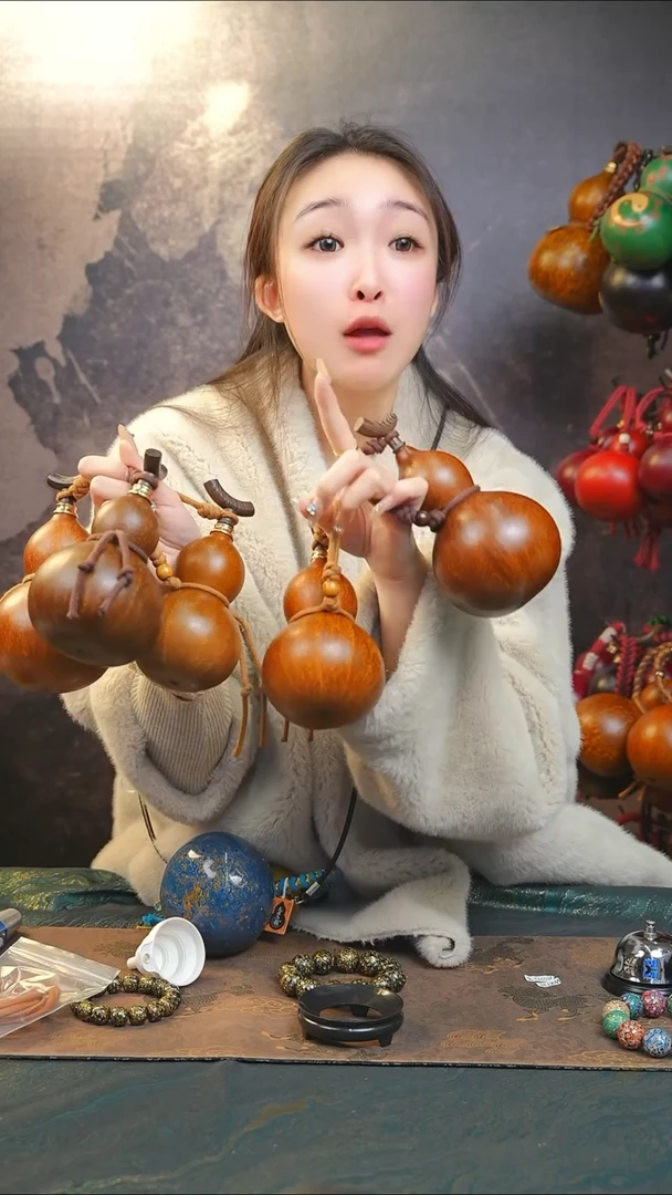 【闪购商品】XD108老栗色小容量酒葫芦随缘发