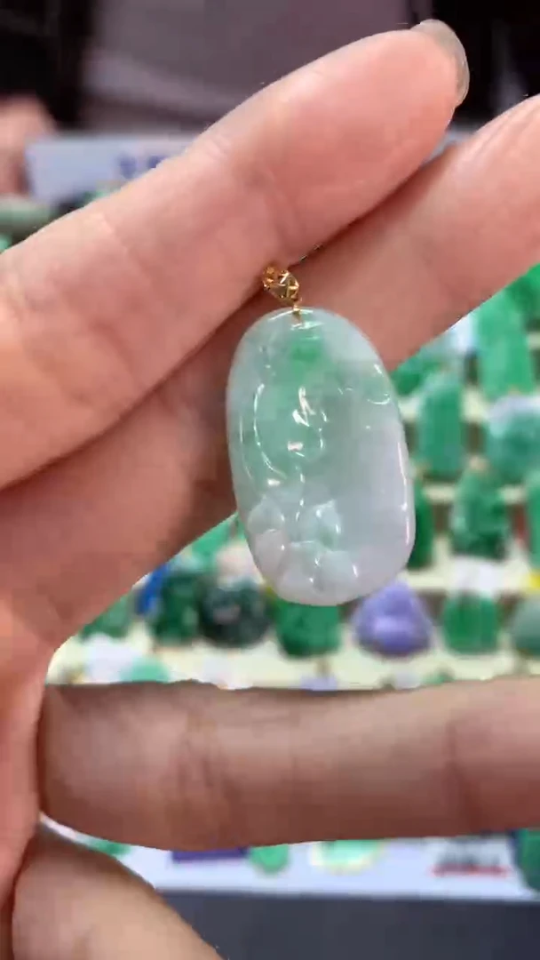 【闪购商品】翡翠吊坠(不含链)18K金镶嵌挂件