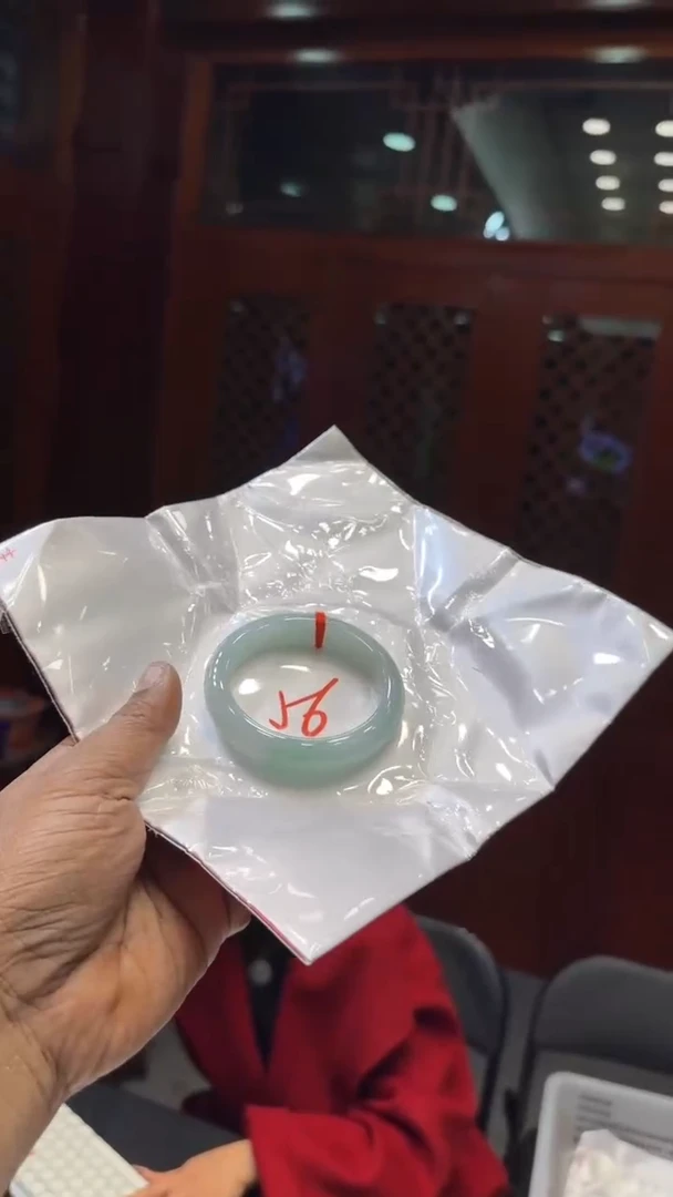 【闪购商品】翡翠手镯未镶嵌手镯