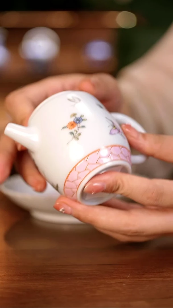 佛**佑粉彩蝶恋花茶器套组