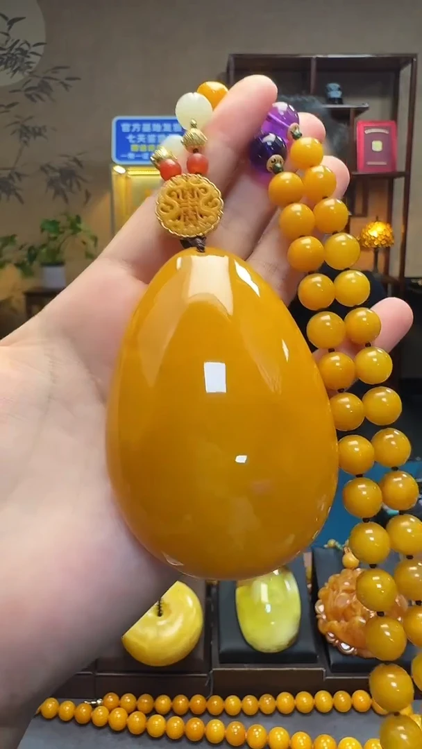 蜜蜡吊坠(赠链)未镶嵌天然保真蜜蜡水滴套装