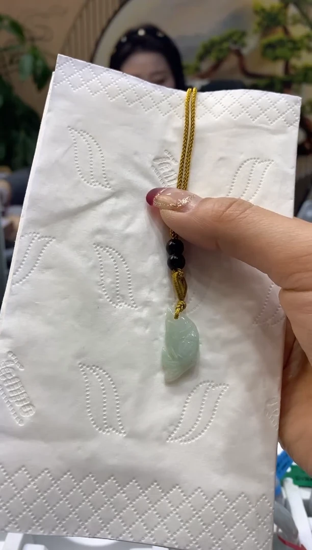 【闪购商品】翡翠颈饰未镶嵌99910702