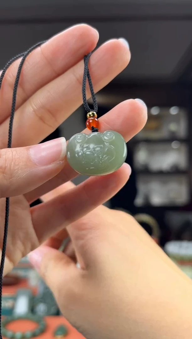 【闪购商品】和田玉颈饰未镶嵌1