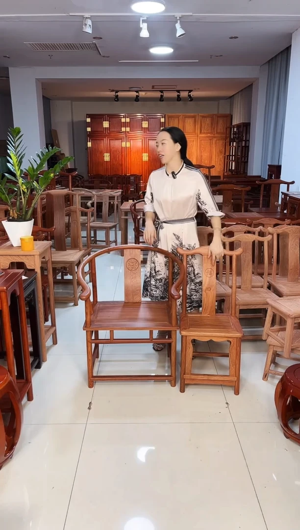 花梨木类端景台哞*牛圈椅小巴花打蜡