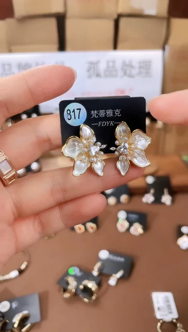 铜合金925银锆石梵 817