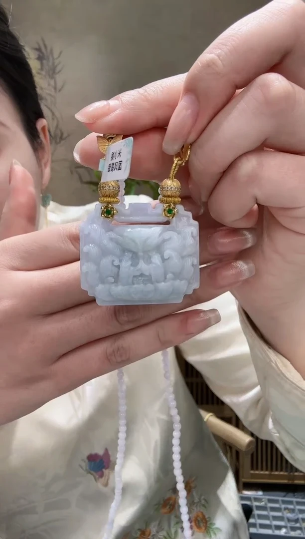 【闪购商品】翡翠耳饰未镶嵌吊坠