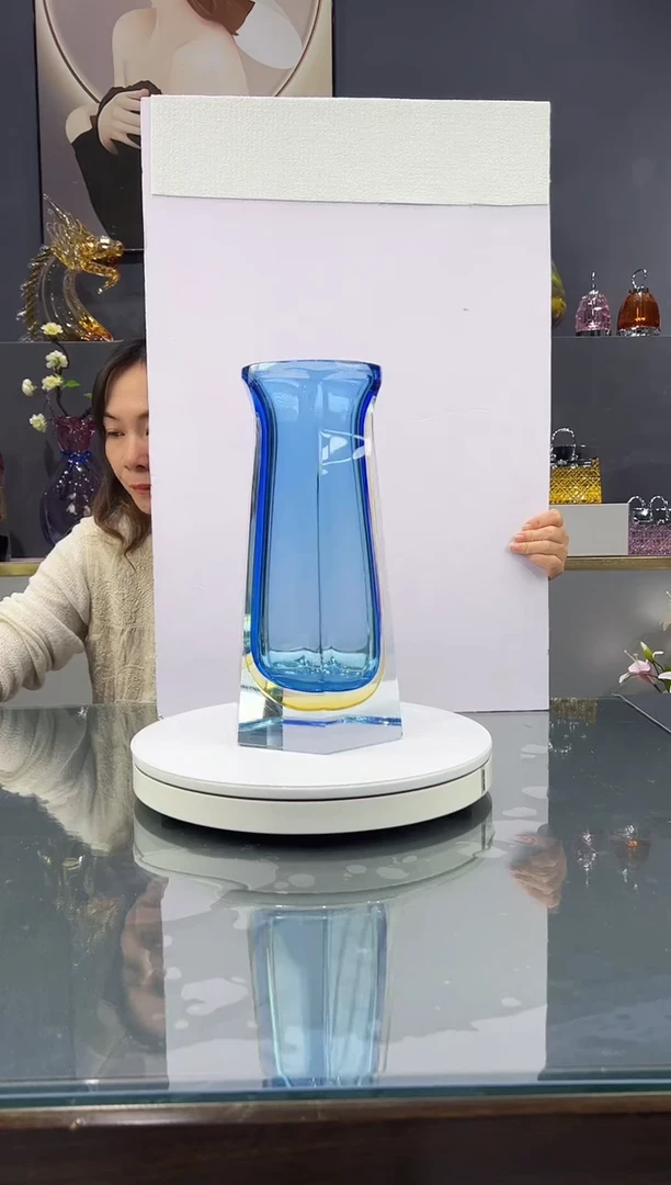 手工艺品琉璃  水晶琉璃花瓶1个