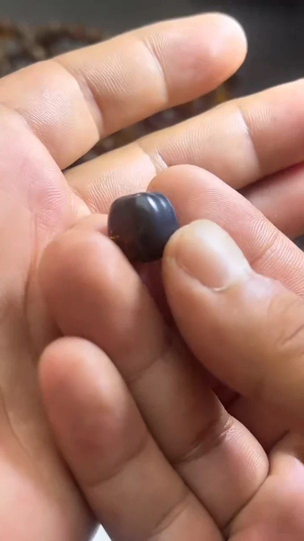 裸石琥珀未镶嵌85