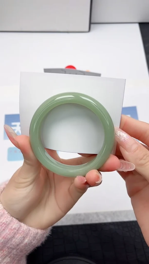 【闪购商品】石英质玉手镯未镶嵌7-54.3