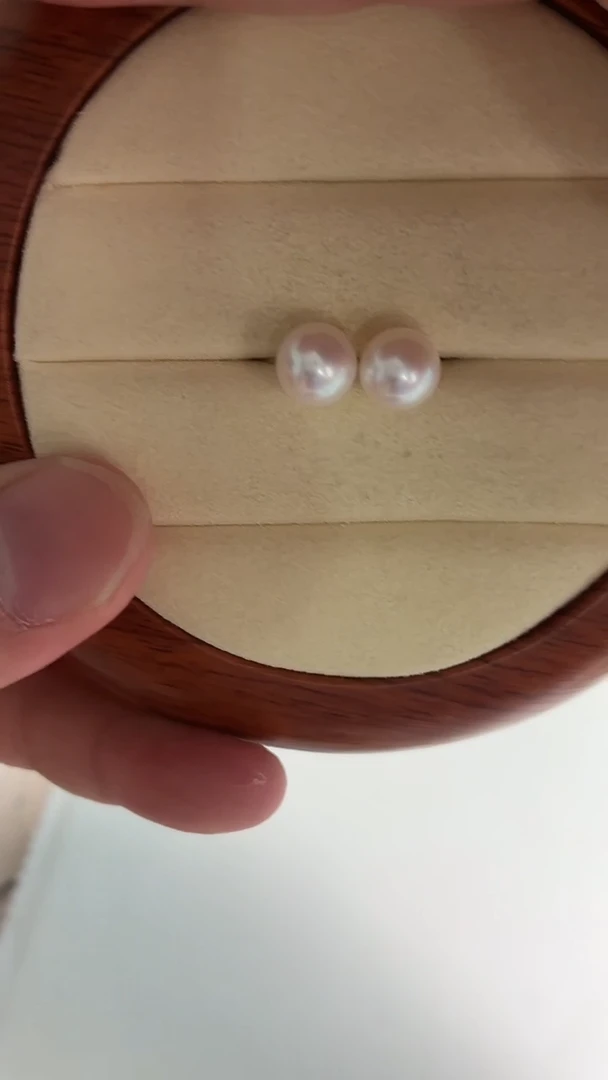 18K金镶嵌海水珍珠耳钉8-9海水素钉