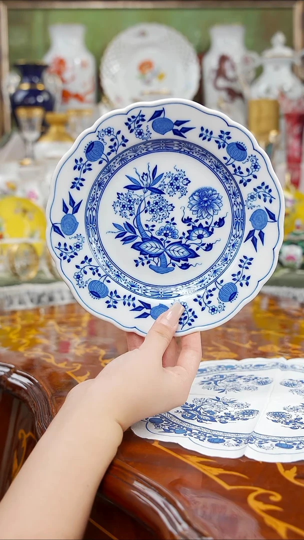 摆件米多家中古瓷器如图所示5