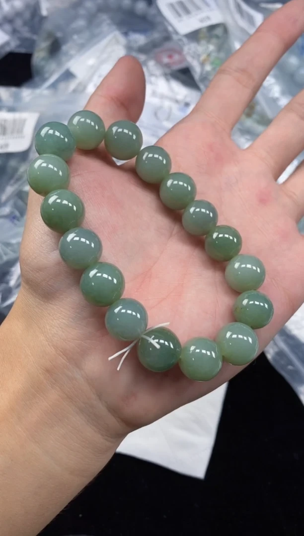 未镶嵌手串翡翠天然缅A翡翠，一物一证