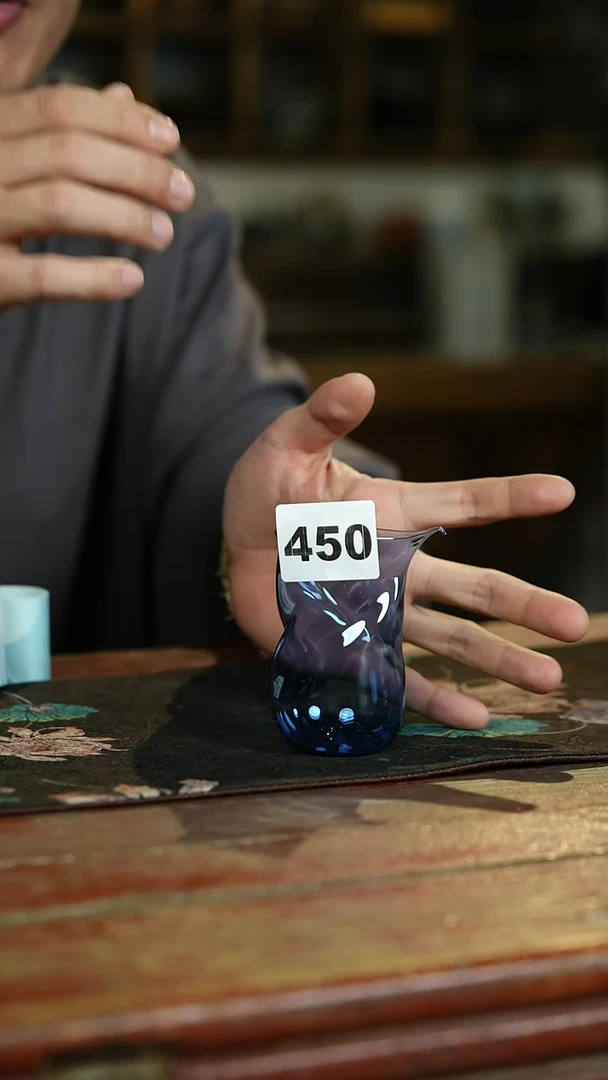 瓷片卷神透蓝、标题标题标题标题