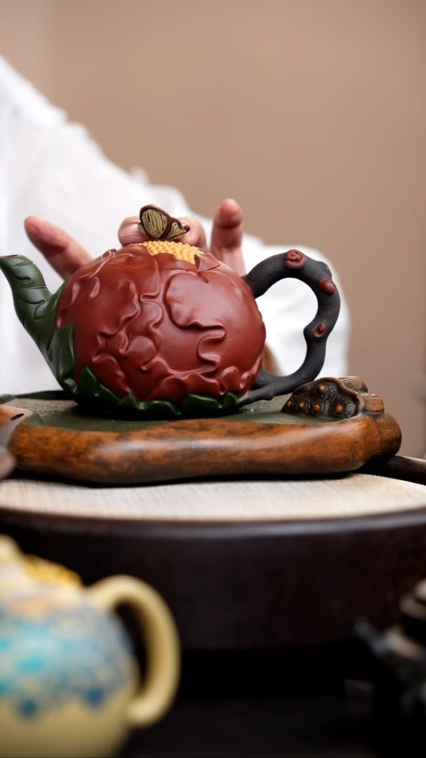 茶壶紫砂朱泥三色牡丹壶+壶承