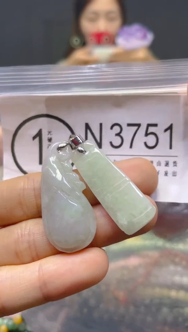 颈饰未镶嵌翡翠/N/翡翠A货，一件也是批发价