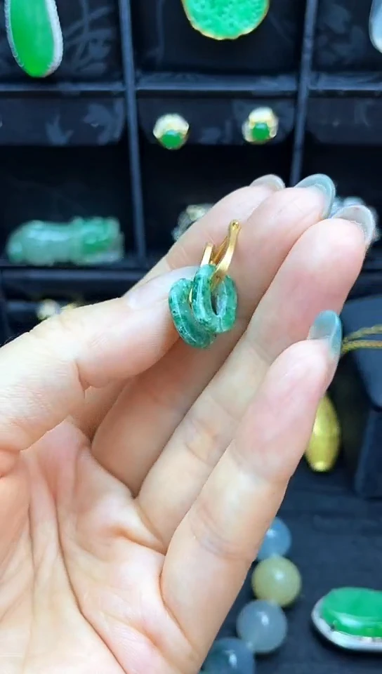 未镶嵌翡翠耳饰耳饰