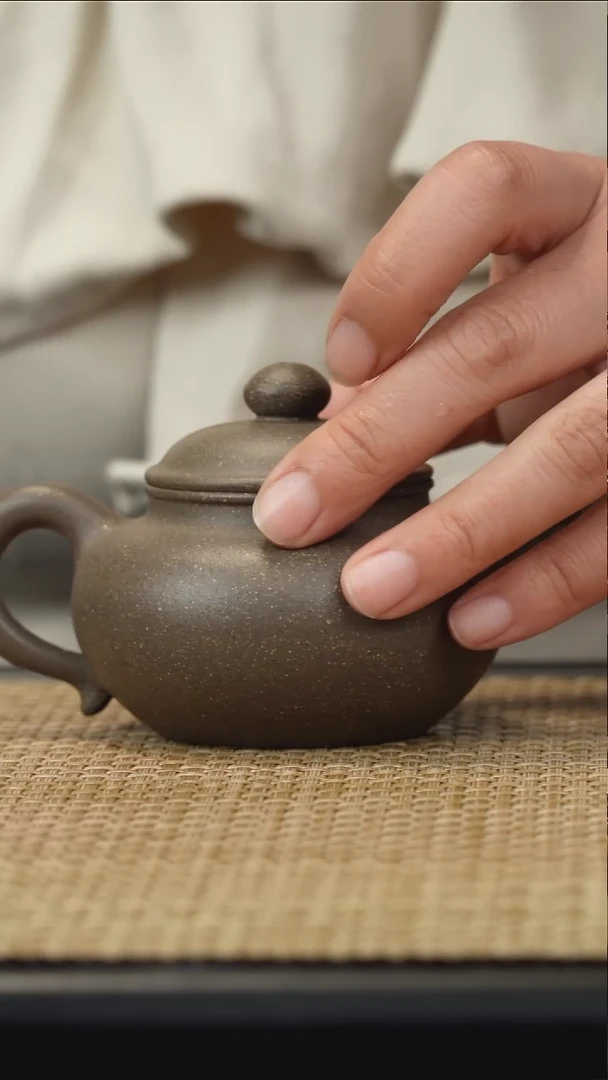 紫砂茶壶蟹壳青仿古120c