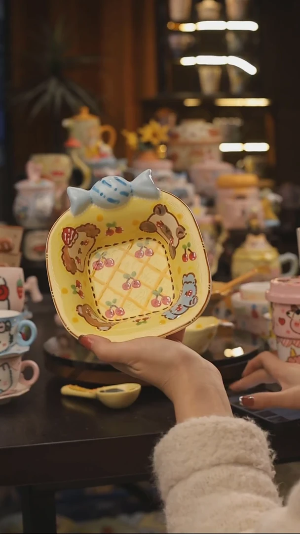 景德镇釉下彩绘设计师款式陶瓷