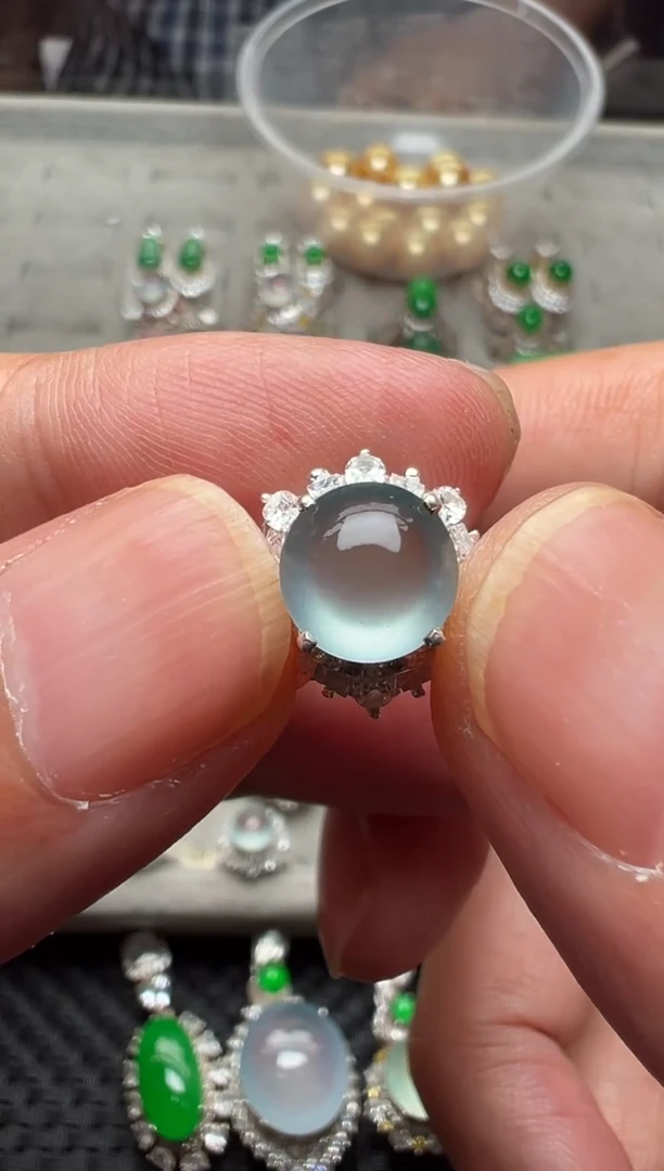 定制翡翠未镶嵌天然A货翡翠