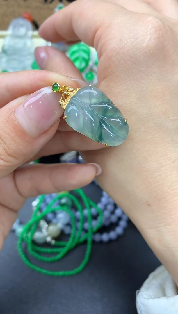 【闪购商品】翡翠颈饰18K金镶嵌90-中国好珍宝