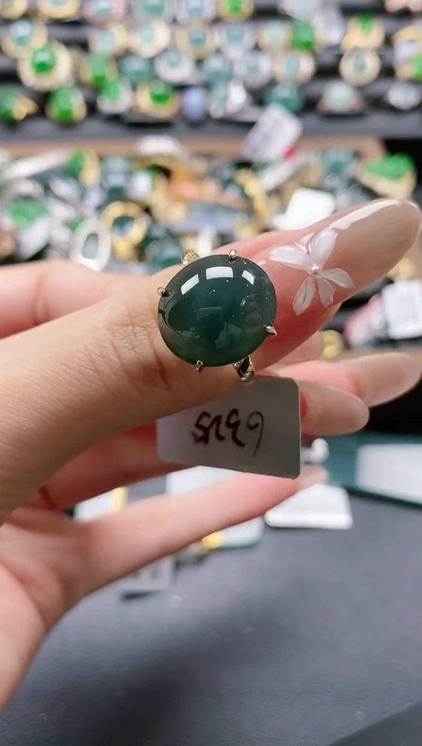 【闪购商品】翡翠戒指银S925镶嵌51511