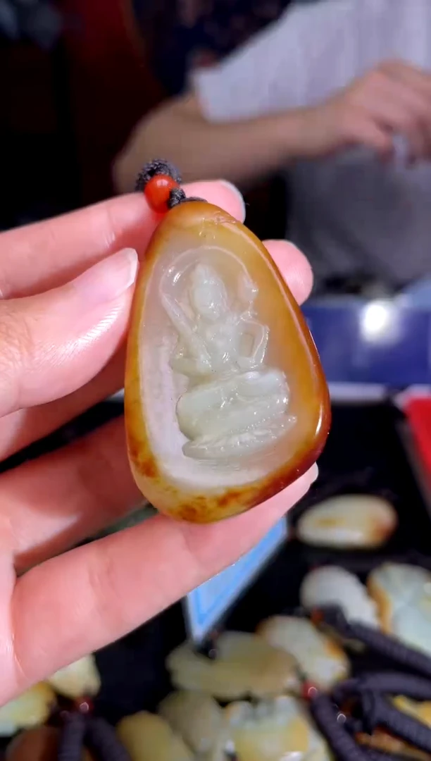 和田玉未镶嵌挂件1