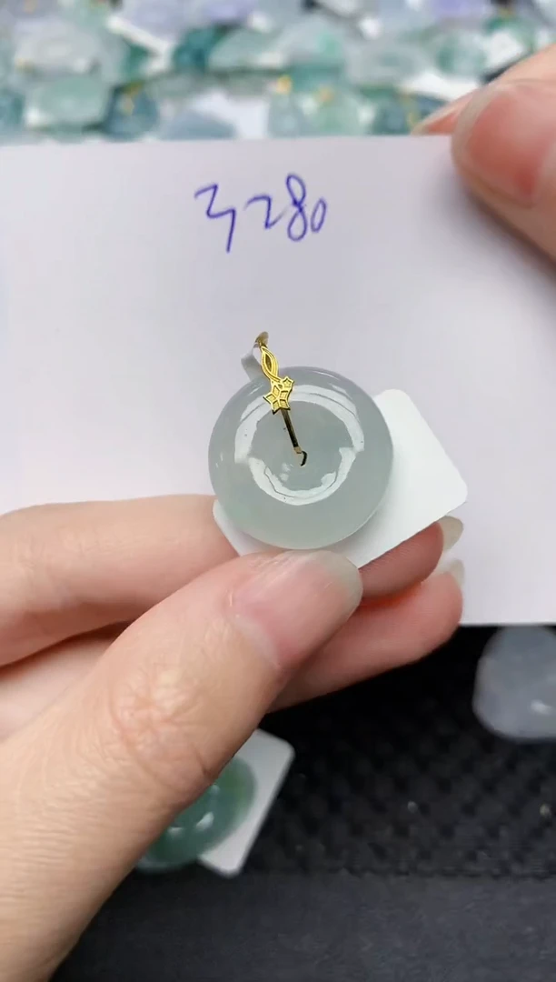 颈饰18K金镶嵌翡翠天然缅甸A货翡翠百元以上9元证书费自理