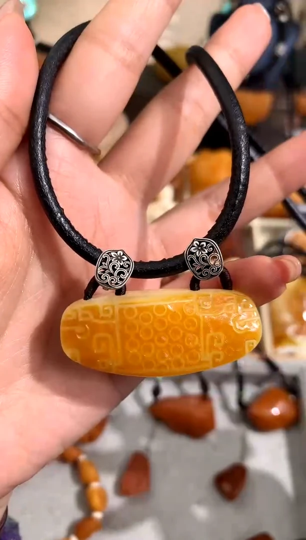 【闪购商品】蜜蜡裸石未镶嵌似玉