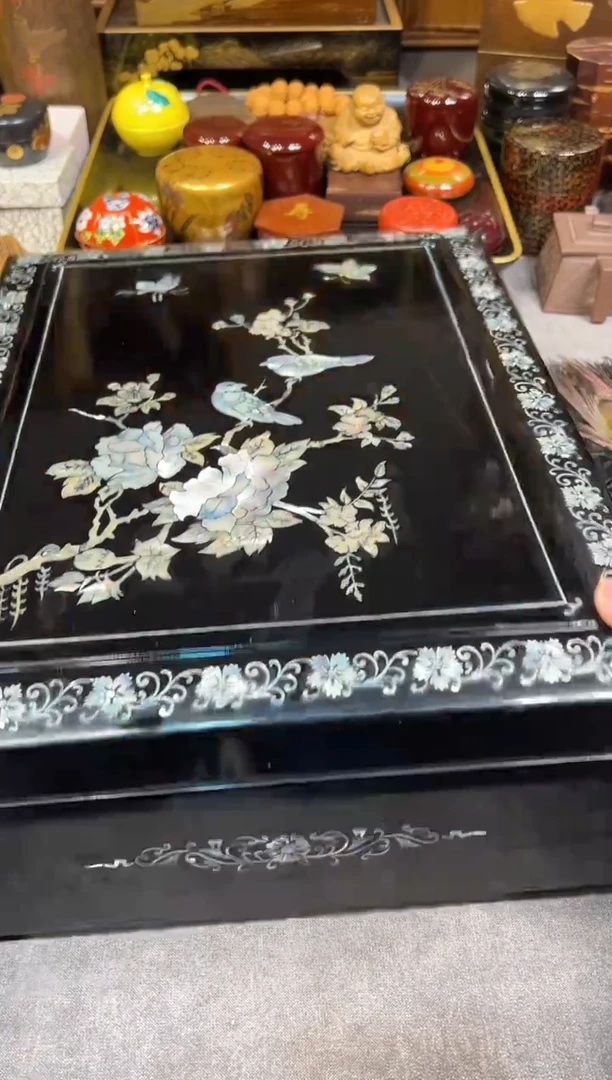 螺钿 大文盒（底部有磨痕）