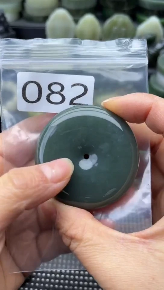 未镶嵌和田玉珠宝半成品扣子