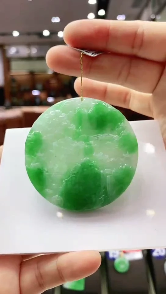 颈饰未镶嵌翡翠山水牌