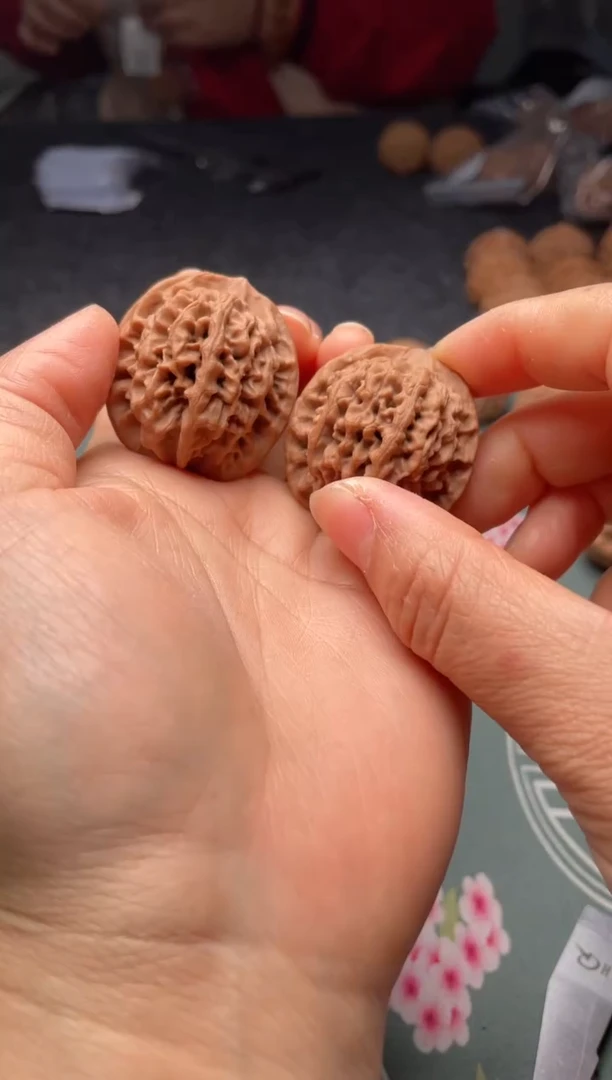 把件文玩核桃w67  秦闷    34尺