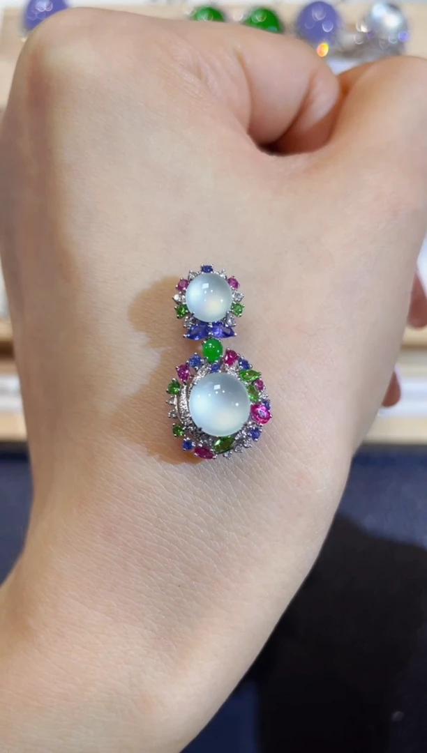 吊坠(不含链)18K金镶嵌翡翠团购4