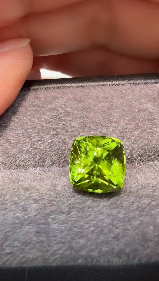 未镶嵌裸石橄榄石8.5CT-A211-1P