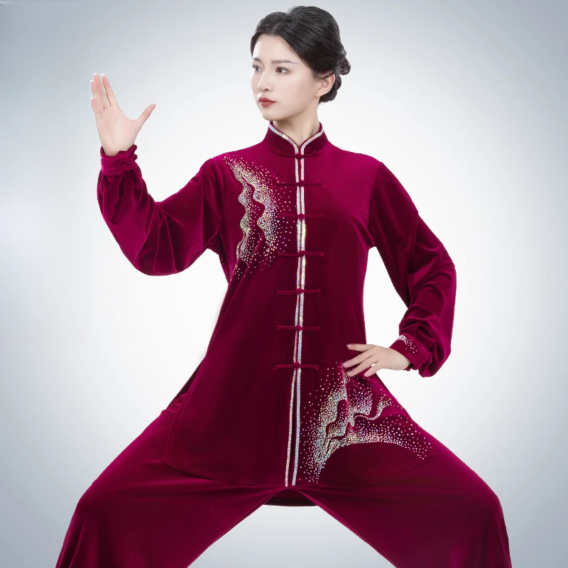 太极服女2025秋冬新款练功服金丝绒加厚武术比赛服高端烫钻金丝绒