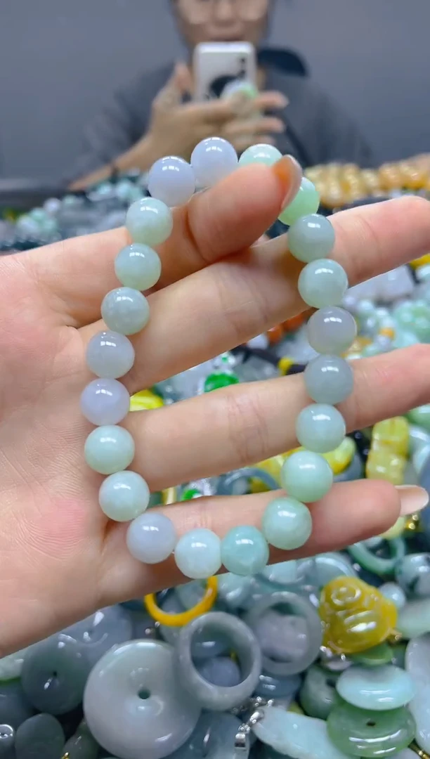 颈饰未镶嵌翡翠8MM/P/翡翠A货，一件也是批发价