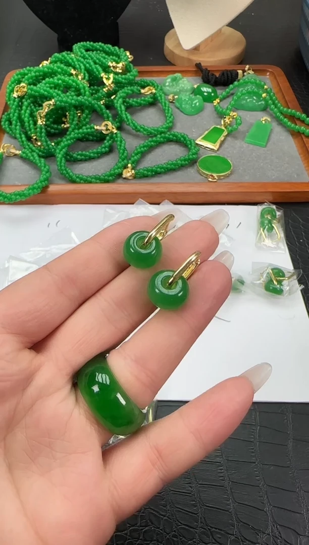 未镶嵌翡翠耳饰面包扣耳扣